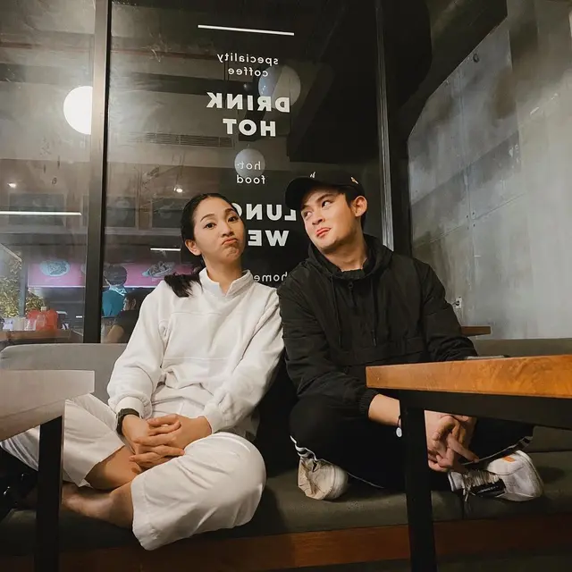 Main Sinetron Bareng, Ini 6 Potret Kebersamaan Randy Martin dan Harini Sondakh