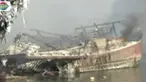 Selain faktor angin yang cukup kencang, lokasi kapal yang terbakar sebagian berada di tengah laut menjadi kendala upaya pemadaman.
