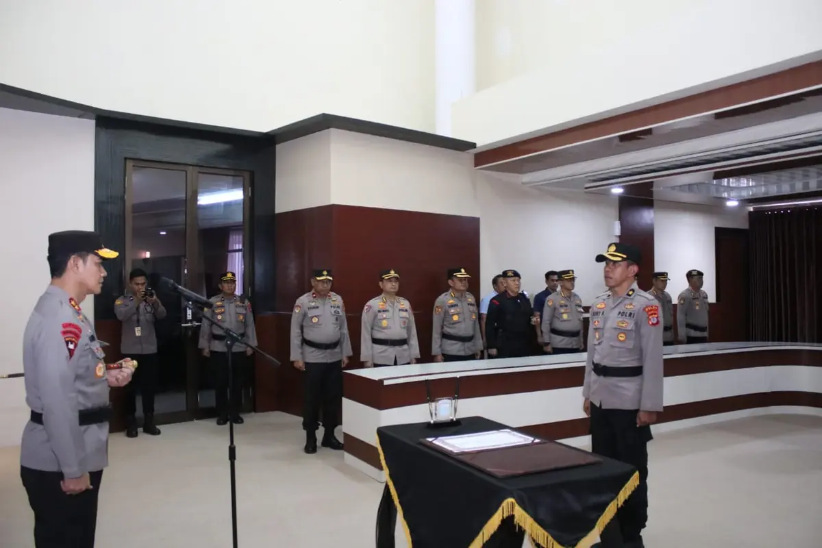 Kapolda Irjen Pol Daniel Adityajaya Pimpin Upacara Penyerahan Jabatan Dirpamobvit Polda Kaltara