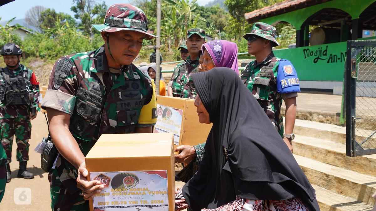 Serbuan Dari Langit, Operasi Teritorial Kostrad di Madiun, Apa Maksudnya? Berita Viral Hari Ini Selasa 22 Oktober 2024