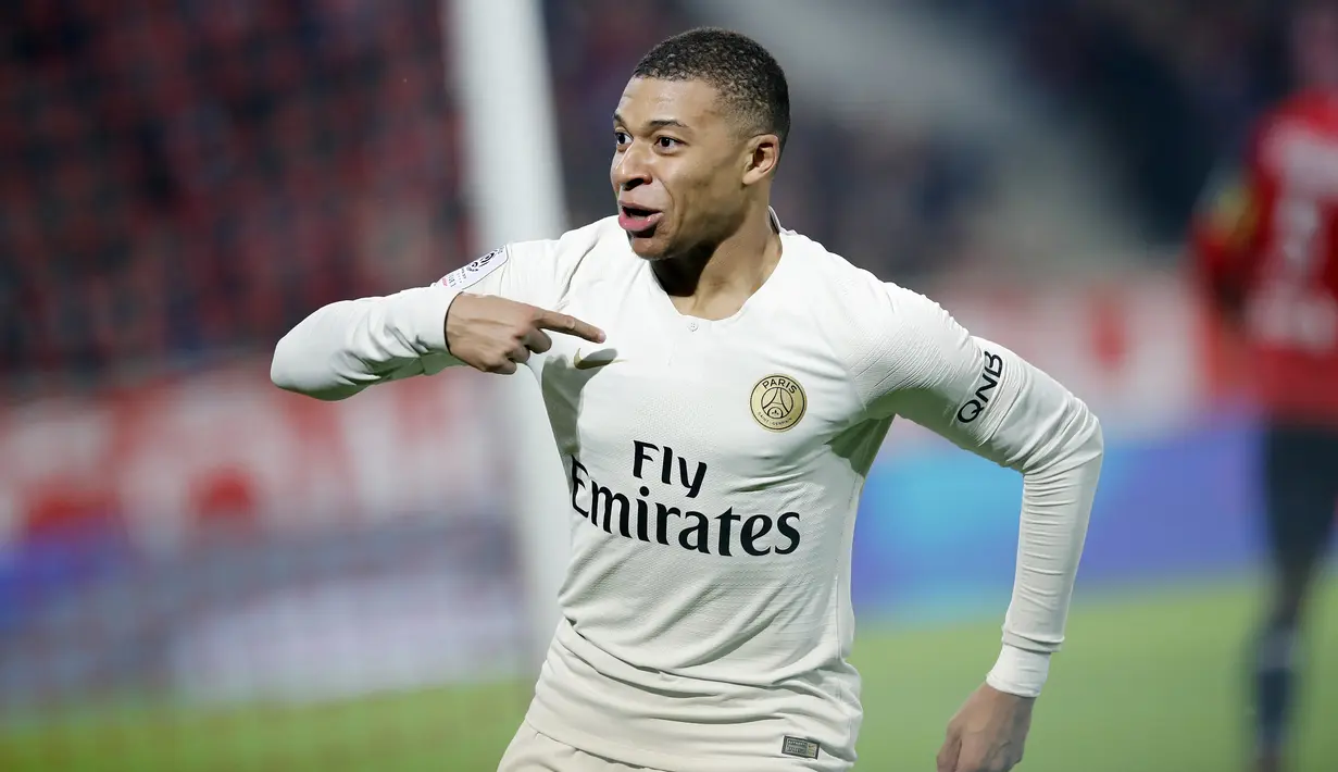 1 - Kylian Mbappe (Paris Saint-Germain) - Kecepatan: 96 dan Akselerasi: 97. (AP/Christophe Ena)