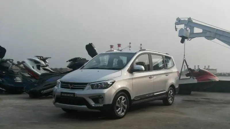 Wuling Confero S