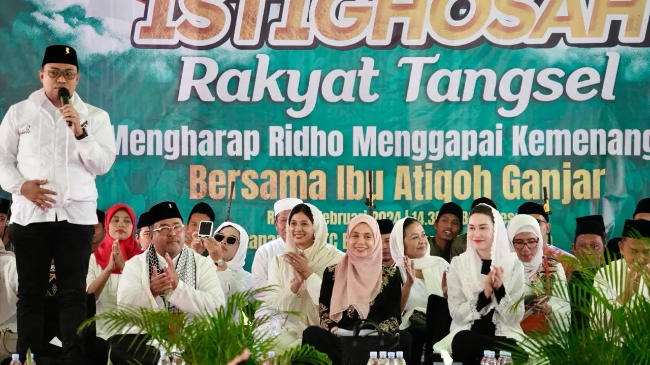 Atikoh Ganjar Hadiri Istighosah Rakyat Tangsel