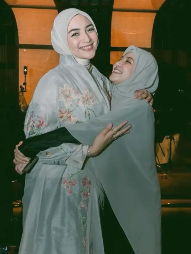 Gaya Santun Natasha Rizky di Ulang Tahun Citra Kirana ke-30. [@natasharizkynew]