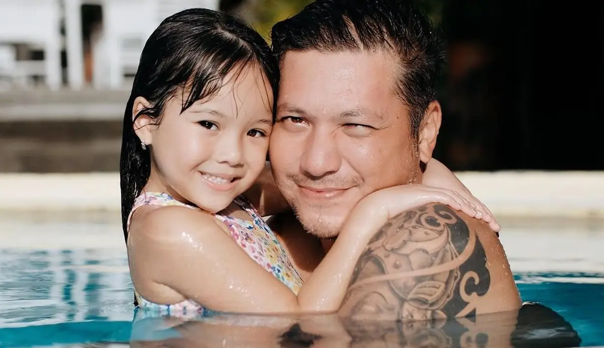 (Instagram/gadiiing)