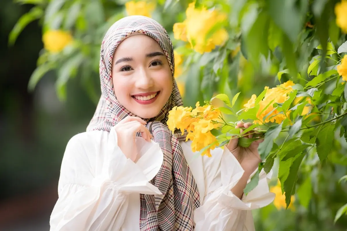 islam cantik muslim tersenyum