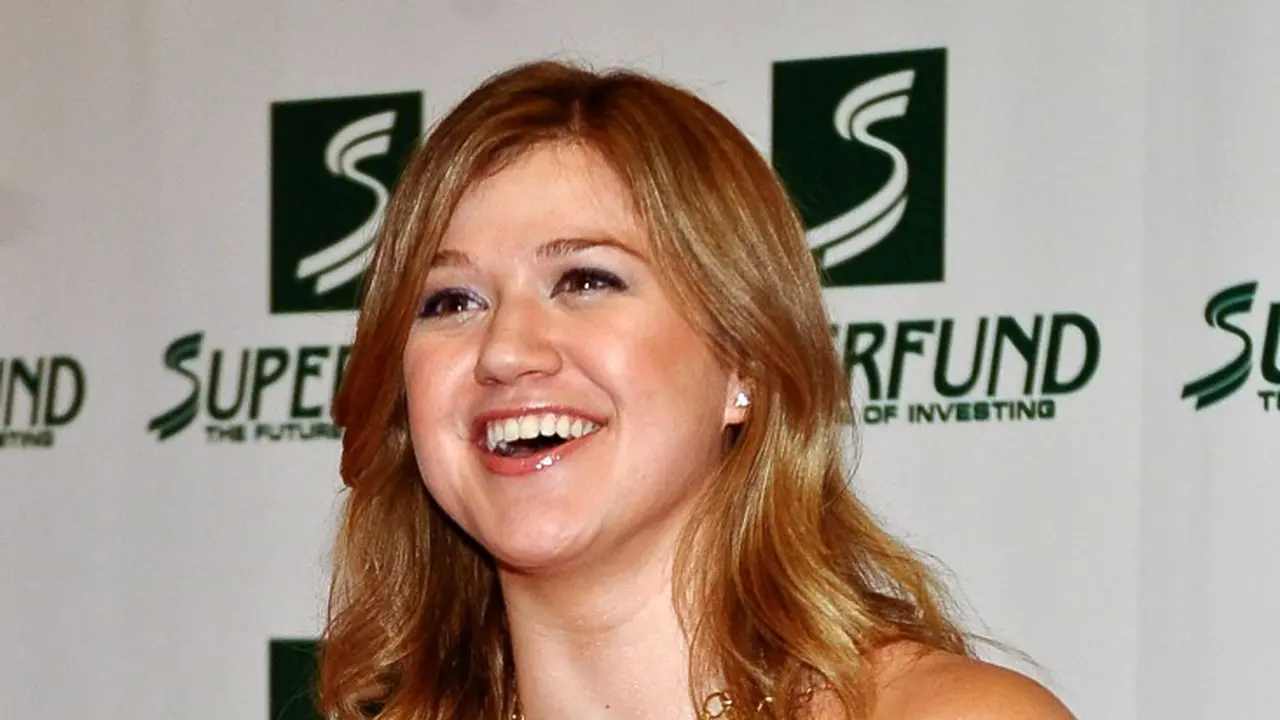[Bintang] Kelly Clarkson