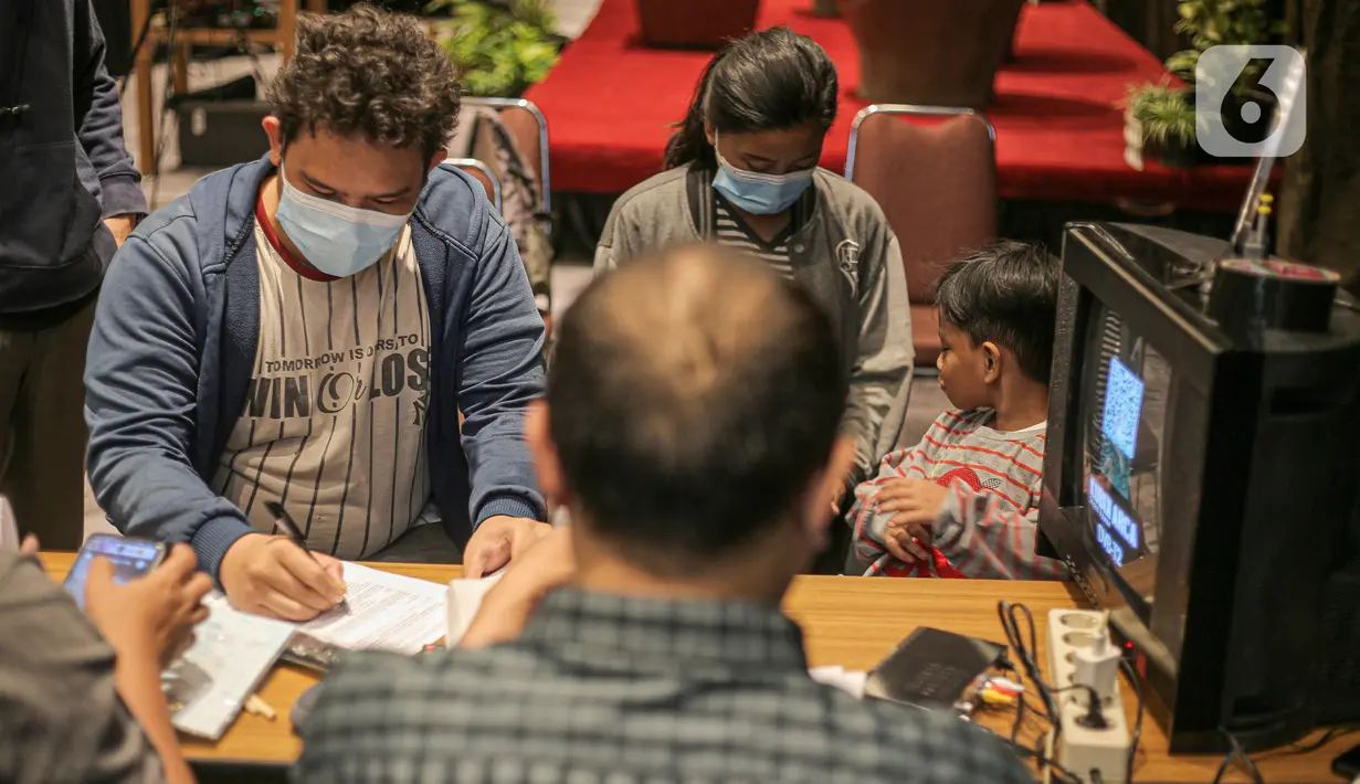 Posko Bantuan Set Top Box TV Digital Gratis di Jakarta Foto