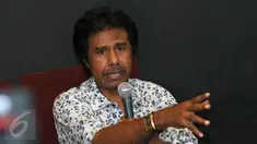 Pakar Hukum Tata Negara, Margarito Kamis saat berbicara pada diskusi Nasib Nawacita? di Jakarta, Minggu (13/3/2016). Margarito Kamis mengkritisi program Nawacita pemerintahan Presiden Joko Widodo. (Liputan6.com/Helmi Fithriansyah)