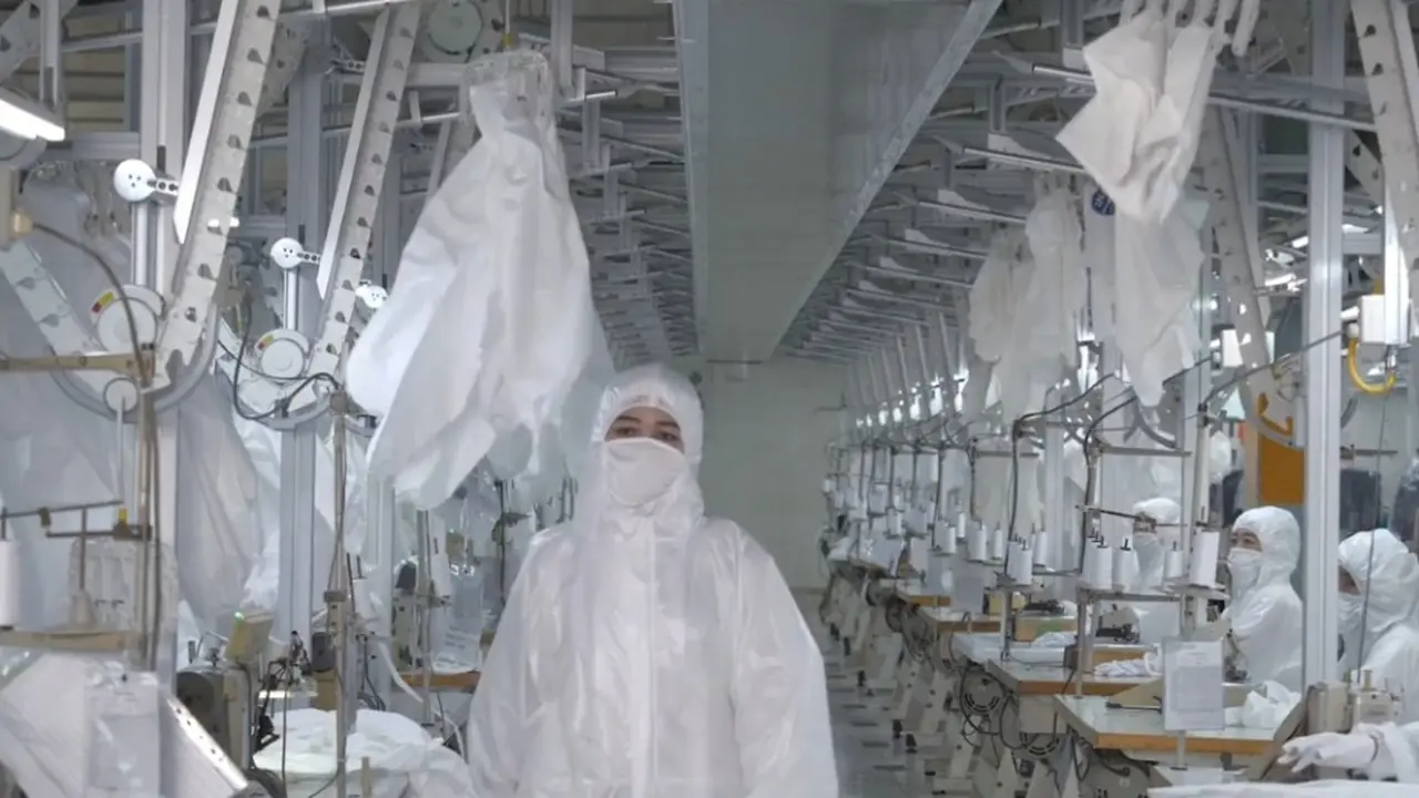 Keren, Baju Hazmat Buatan dalam Negeri Bisa Dicuci  dan Berstandar WHO