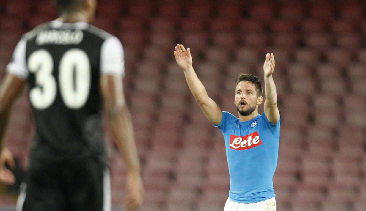 Pemain Napoli, Dries Mertens mencatatkan namanya pada pencetak gol tersubur Liga Champions 2016-2017 hingga pekan ke-3 dengan tiga gol. (AFP/Carlo Hermann)
