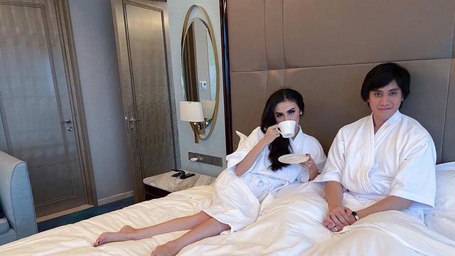 Unggahan perdana Kevin Aprilo usai menikah dengan Vicy Melanie (https://www.instagram.com/p/CG2A09dp7PA/)