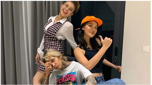 4 Tahun Berseteru, Ini 6 Momen Damai Awkarin dan Young Lex