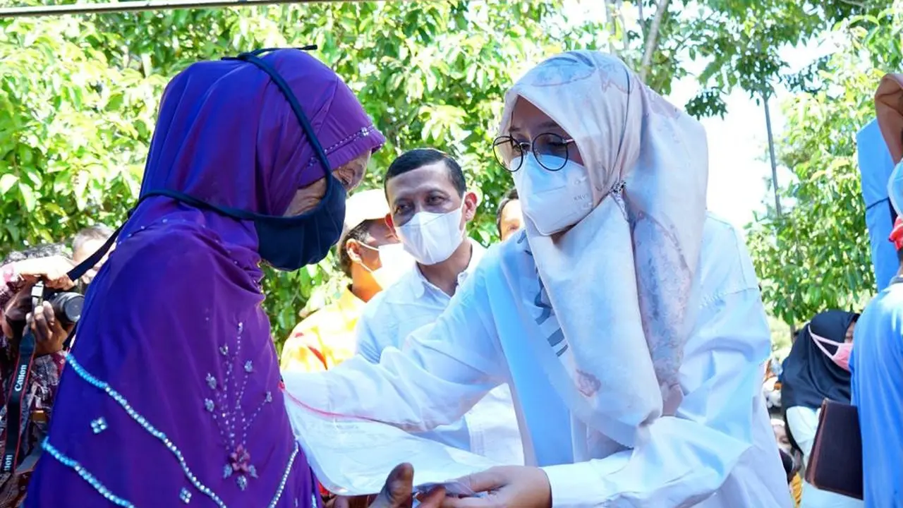 Bupati Banyuwangi Ipuk Fiestiandani (Dian Kurniawan/Liputan6.com)