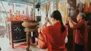 Klenteng Hong Tiek Hian merupakan klenteng tertua yang konon sudah ada sejak zaman kerajaan Majapahit. Keberadaan klenteng ini pun tentu berhubungan dengan invasi bangsa Mongolia yang dulu sempat datang ke Jawa. (Liputan6.com/IG/@surabaya)
