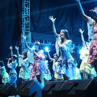 JKT48 di panggung KapanLagi Buka Bareng BRI Festival 2024, Sabtu (23/3/2024). [Foto: Adrian Putra/Fimela]