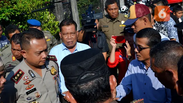 Pagar Disegel Murid SDN 62 Bengkulu Belajar Di Jalanan