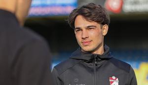 Tim Geypens telah kembali merumput bersama FC Emmen setelah masalah passportgate di Liga Belanda. (Dok. FC Emmen)