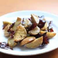 Ilustrasi jengkol goreng/copyrightshutterstock/Ika Rahma H