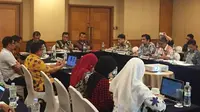 Sekretaris Ditjen Polpum Didi Sudiana dalam pertemuannya dengan panitia penyelanggara FPMMI.