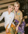 Bunga Citra Lestari dan Intan Ayu tampil kembar saat Lebaran dengan gaya rambut yang sama persis [@tanayudjanuismadi]