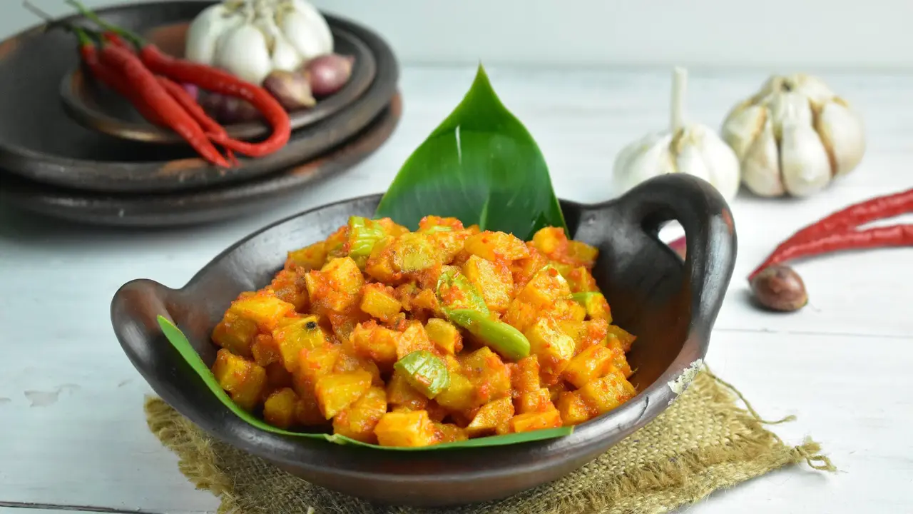STOK A - 6 Resep Sambal Goreng Kentang Ala Rumahan yang Enak dan Praktis, Sajian Khas Lebaran
