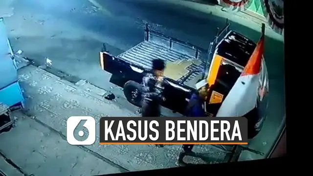 Beredar video beberapa pemuda menarik paksa bendera merah putih yang terpasang di tiang dekat jalan. Belum diketahui apa maksud dan tujuannya mereka melakukan hal itu.