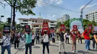 Puluhan wartawan di Medan unjuk rasa di Balai Kota Medan