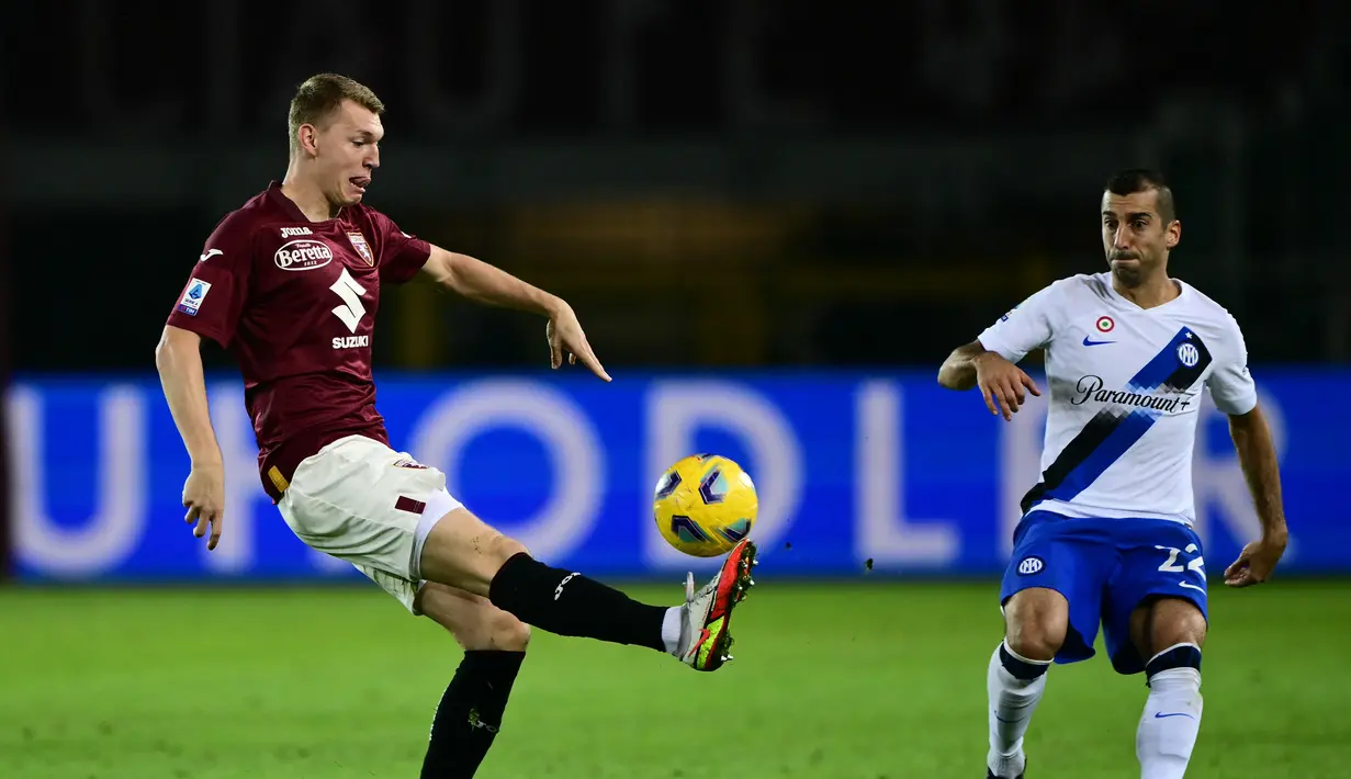 Inter Milan menang besar 0-3 saat bertandang ke markas Torino. (Marco BERTORELLO / AFP)