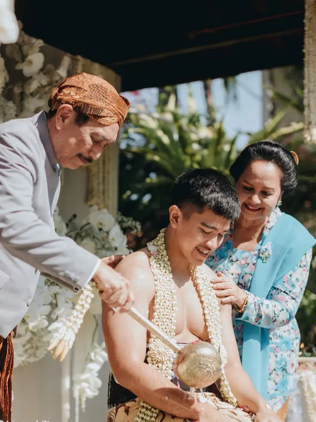 Kaesang Pangarep lakoni siraman jelang nikah (Bridestory/MORDEN)