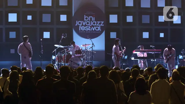 Tampil di Hari Terakhir Java Jazz Festival 2025, The Lantis Pukau Penggemarnya