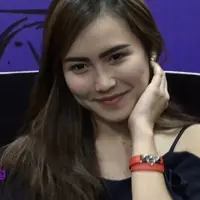 Ayu Ting Ting kerap dijodoh-jodohkan dengan Ivan Gunawan dan pegawai Imigrasi. Lalu bagaimana dengan kembalinya Shaheer Sheikh ke Indonesia?