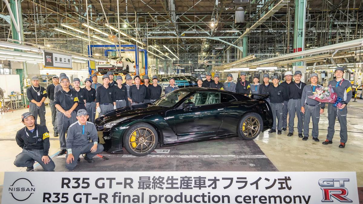 Produksi Nissan GT-R R35 Berakhir Setelah 18 Tahun, Janjikan Generasi Baru di Masa Depan