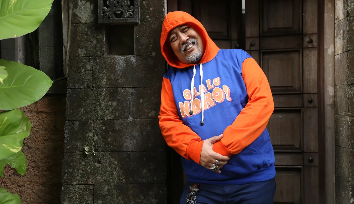 Uniknya, dalam film bergenre komedi ini, ia aka berperan sebagai alien bernama Al. (Nurwahyunan/Bintang.com)