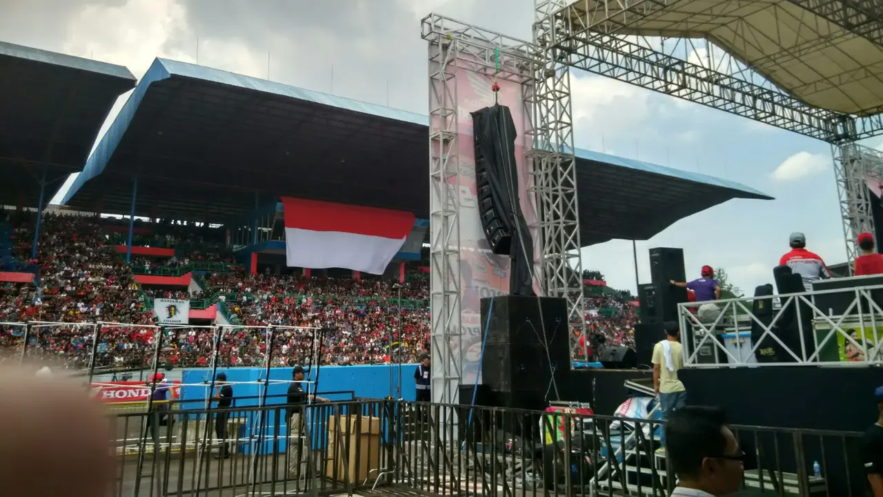 Suasana Sentul Saat Kehadiran Marc Marquez dan Dani Pedrosa 