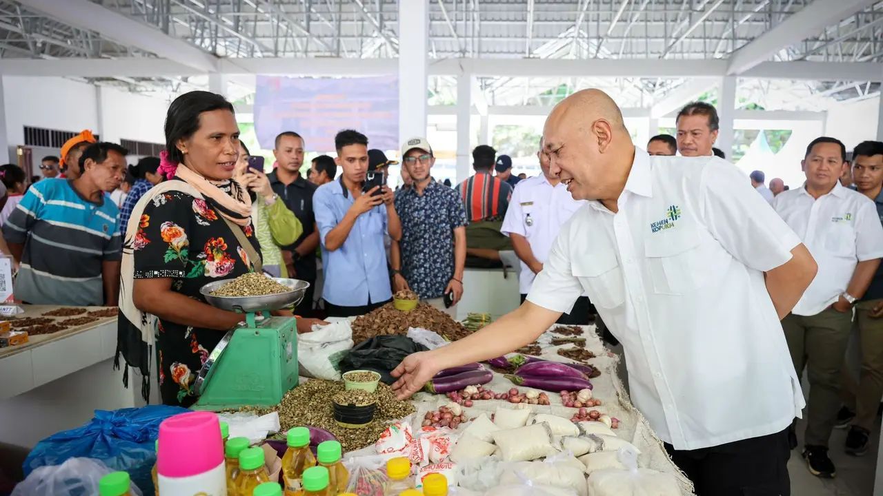 KemenKopUKM meresmikan Pasar Kareka Nduku Selatan di Kabupaten Sumba Barat, Nusa Tenggara Timur (NTT),
