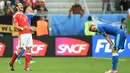 Hasil Euro 2016 antara Wales vs Slovakia di Stade de Bordeaux, Prancis berlangsung dengan luar biasa dan diakhiri dengan kemenangan 2-1 untuk Wales (11/6/2016). (AFP Photo/Nicolas Tucat)