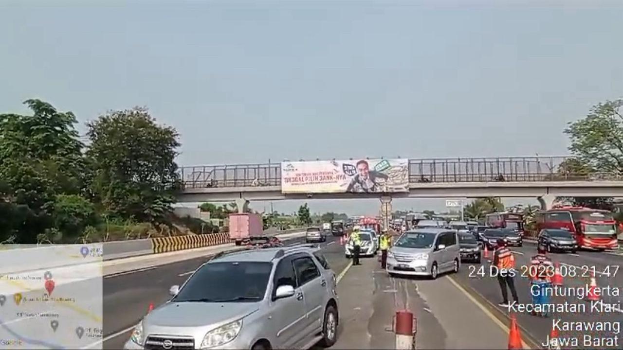 PT Jasamarga Transjawa Tol (JTT) berlakukan Contraflow 1 lajur dari KM 55 s.d KM 65 arah Cikampek Ruas Jalan Tol Jakarta-Cikampek.