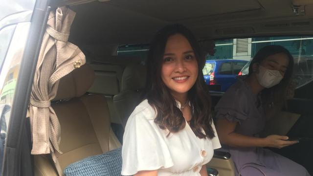 Shandy Aulia (ist/ Munady Widjaja)