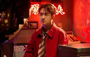 Doh Kyungsoo Tampil Bak Dosen Tampan hingga Suami Idaman