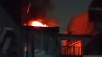 Sempat Padam, Rumah di Tambora Jakbar Kembali Terbakar