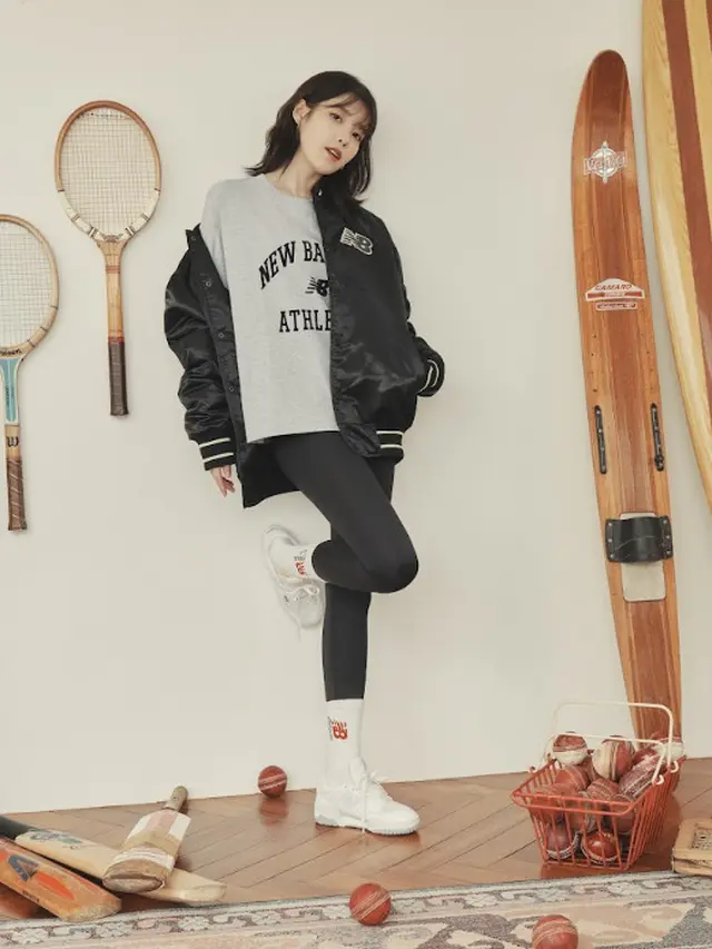 IU dikenal dengan gayanya yang stylish dan nyaman