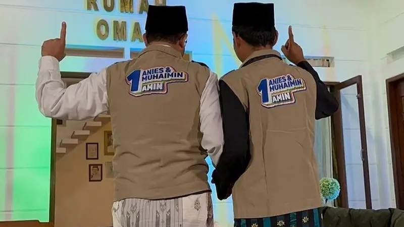 Foto Calon Presiden Anies Baswedan bersama Ustaz Abdul Somad.