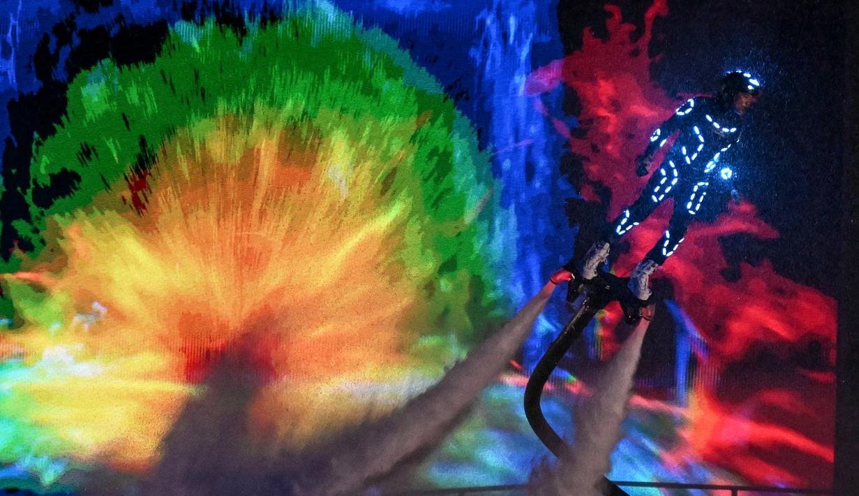 Adapun opening ceremony SEA Games Thailand mengusung konsep 'Green SEA Games'. (AFP/Lillian Suwanrumpha)