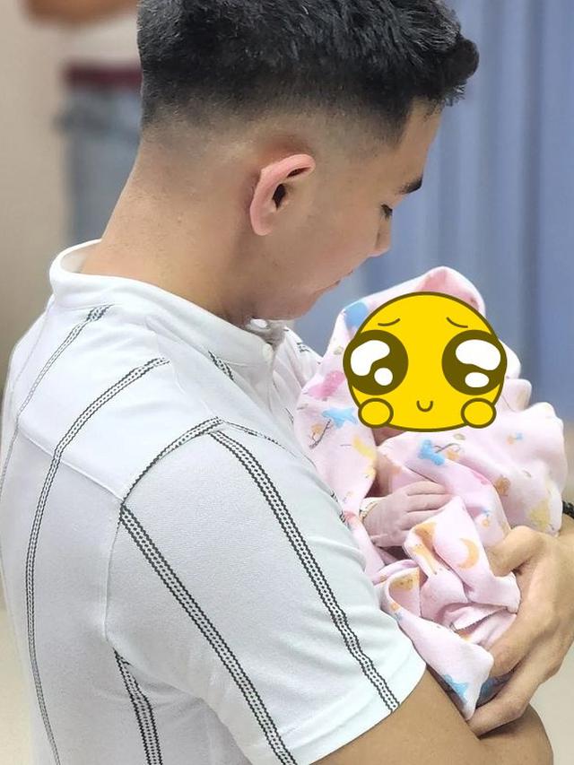 7 Potret Syifa Istri Ridho DA Melahirkan Anak Pertama, Penuh Bahagia