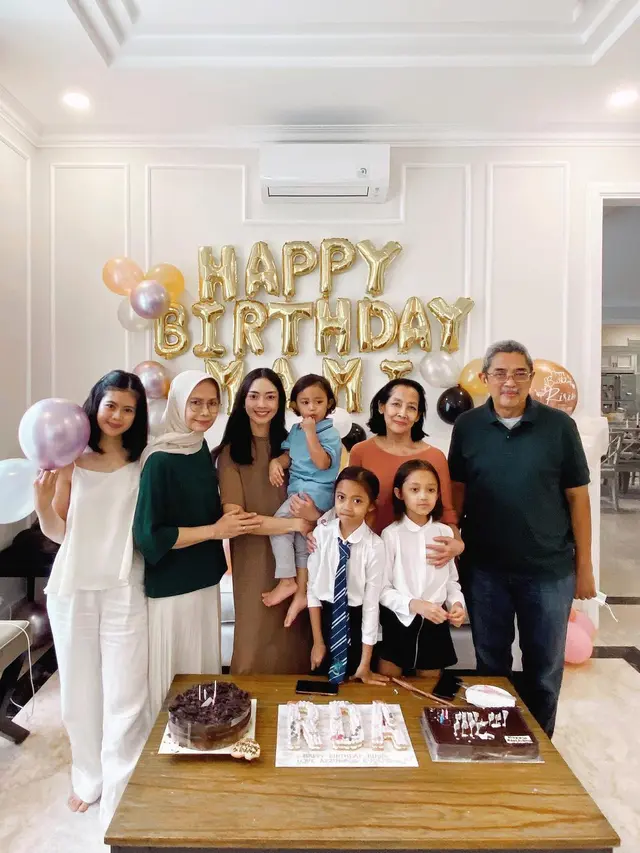 7 Momen Ulang Tahun Ririn Dwi Ariyanti Ke-35 Tanpa Aldi Bragi