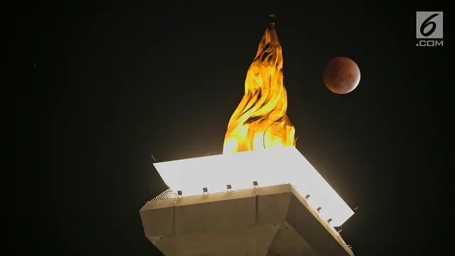 Melihat Gerhana Bulan di Antara Gedung Pencakar Langit Ibu Kota