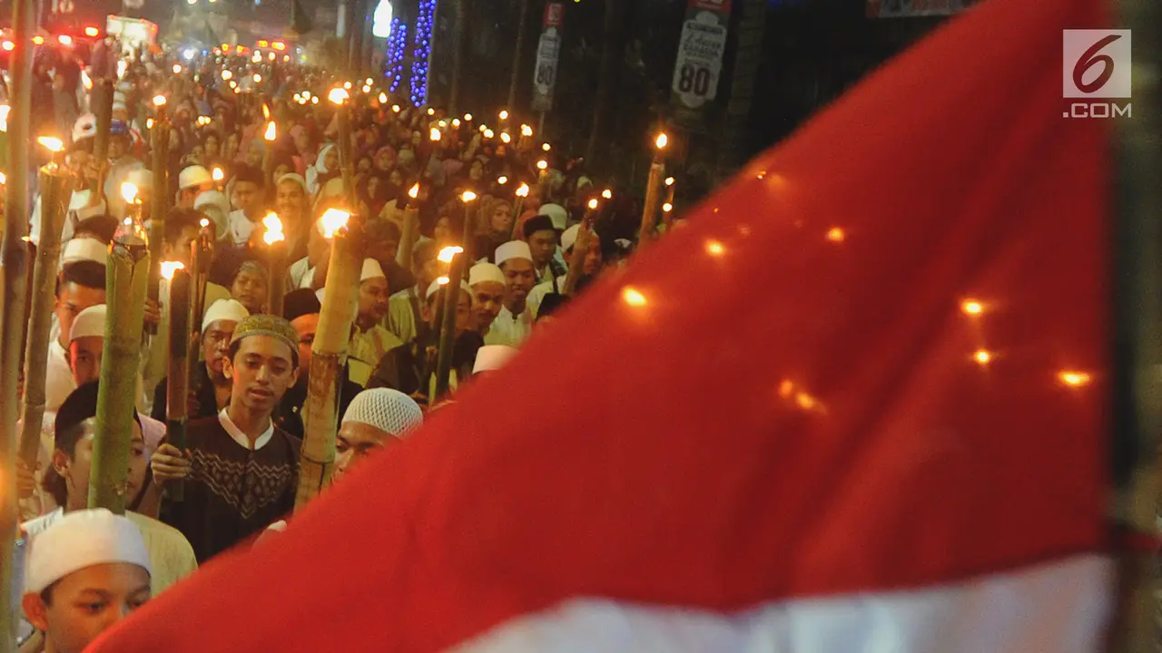 Sambut Ramadan, Umat Islam Bogor Gelar Pawai Obor