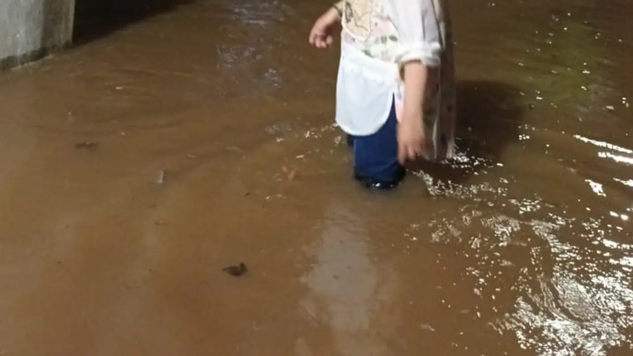 Banjir di Benda Baru, Kecamatan Pamulang, Kota Tangerang Selatan.