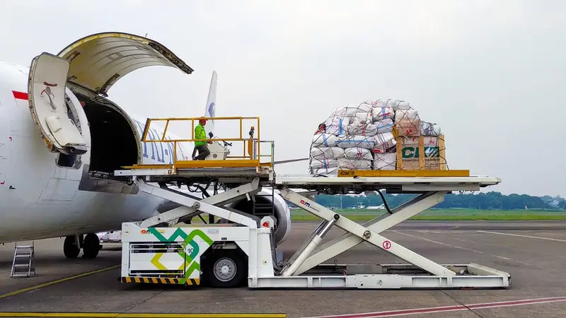 PT Cipta Krida Bahari (CKB Logistics), anak usaha PT ABM Investama Tbk (ABM), mulai menambah jadwal layanan cargo freighter dari Jakarta menuju Timika.